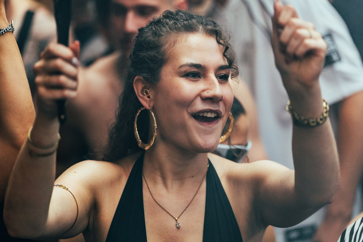 Loading... just a sec